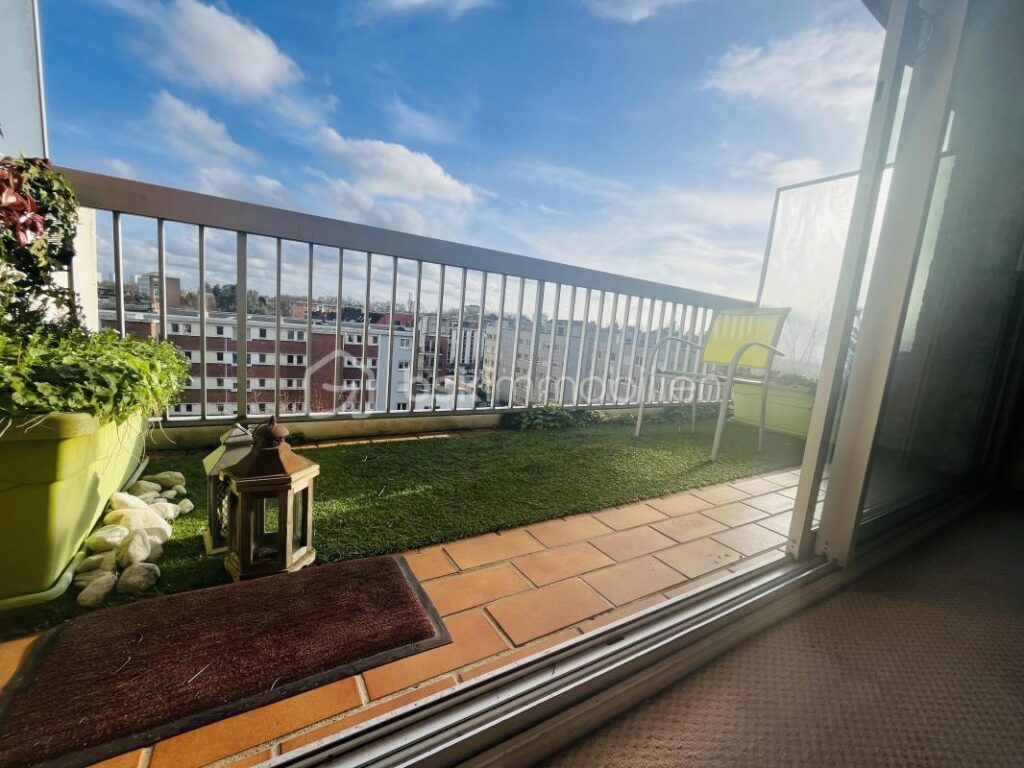 Type 3 traversant Lille St Maur 82 M2 DPE D – 3 pièces – 2 chambres – 82 m²