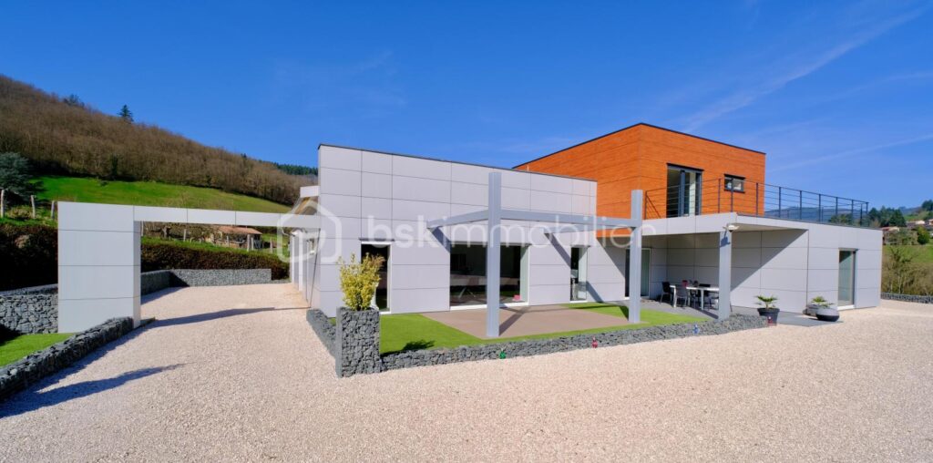 Villa d’exception 175 m² + Garage 120 m² – 4 pièces – 3 chambres – 175 m²