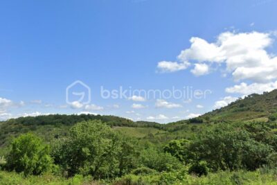 TERRAIN CONSTRUCTIBLE 1792 m² viabilisé – NR pièces – NR chambres – 1792 m²