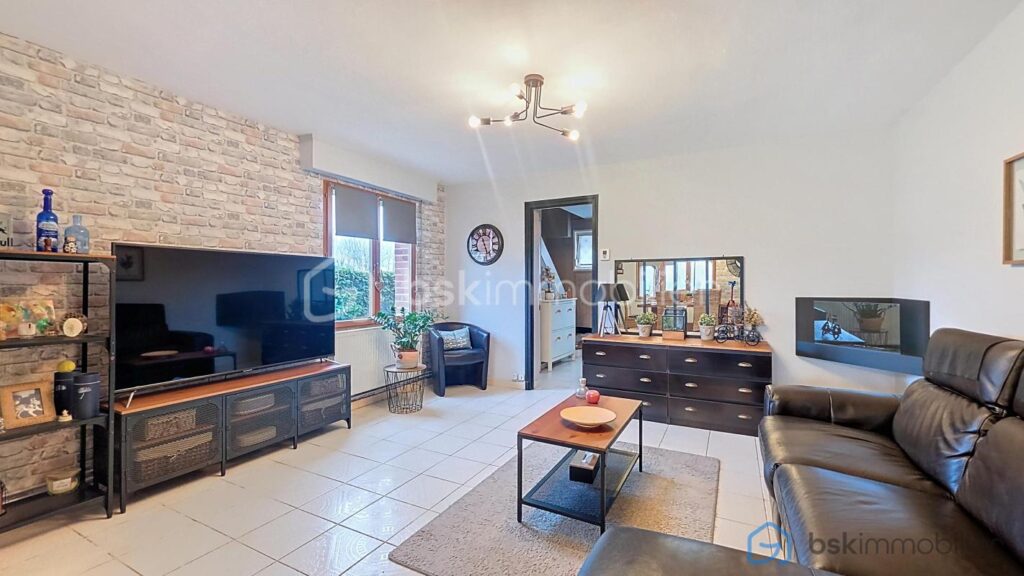 Maison semi individuelle 4 chambres jardin garage – 7 pièces – 4 chambres – 105 m²