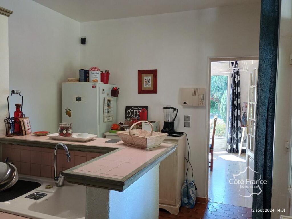 AISNE – MARLY-GOMONT – Charmante maison de campagne sur 7590 – 10 pièces – 4 chambres – 174 m²