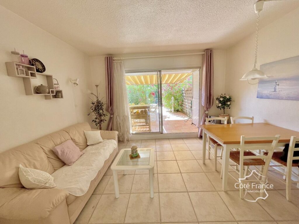 Charmante villa de 2 chambres & de grandes terrasses dans le – 3 pièces – 2 chambres – 60 m²