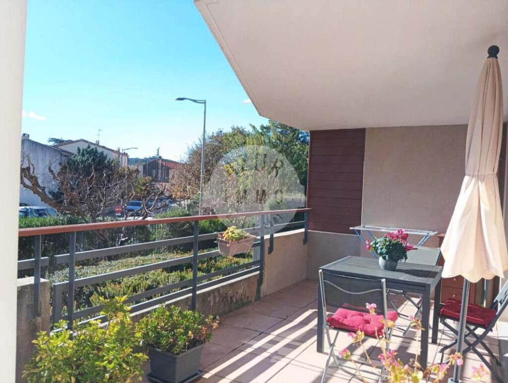 APPARTEMENT T2 52 M² + TERRASSE ET GARAGE – 2 pièces – NR chambres – 52 m²