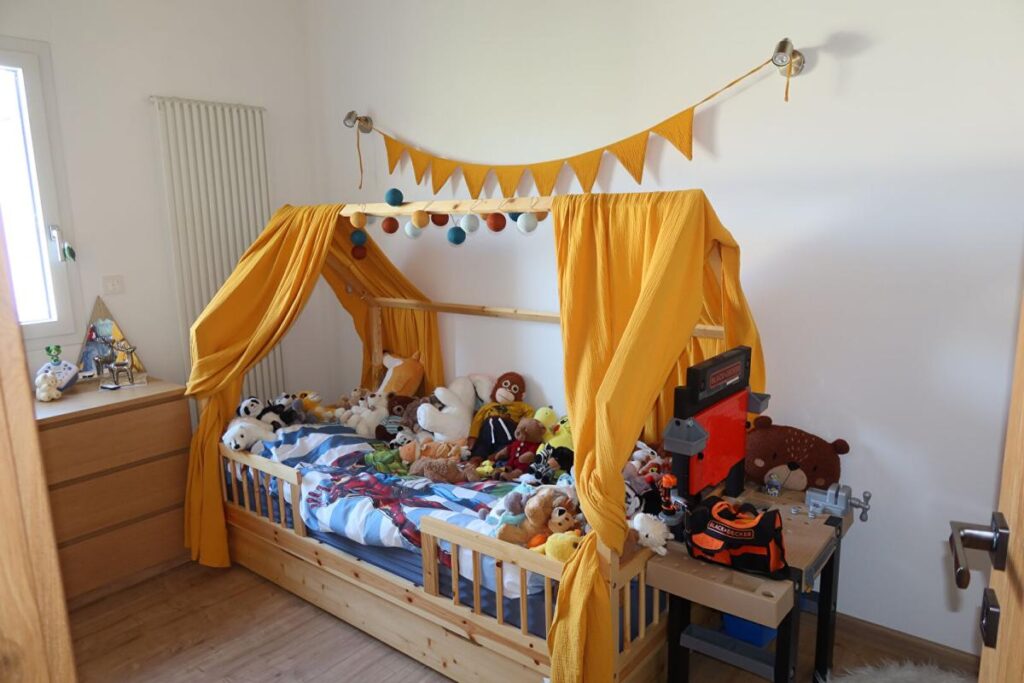 Maison L Hopital Du Grosbois 7 pièce(s) 185 m2 – 7 pièces – 4 chambres – 185 m²