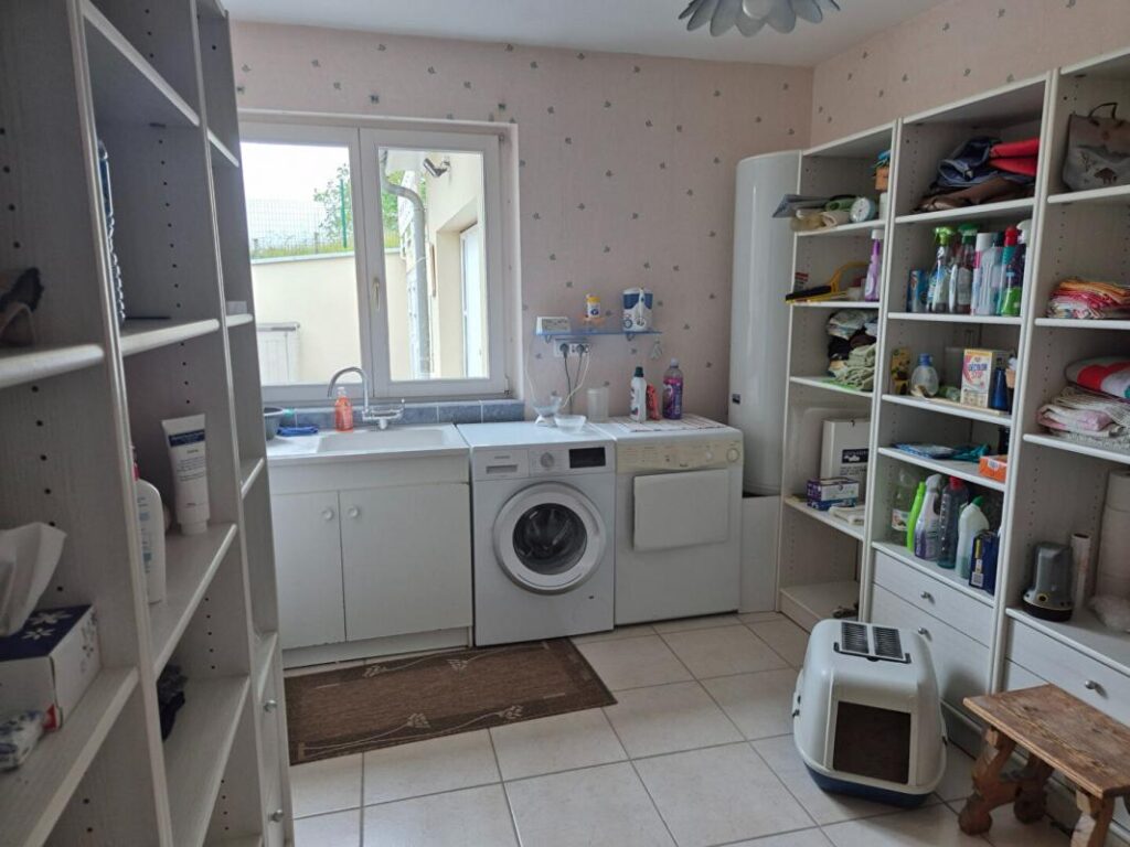 Maison Vauvillers 5 pièce(s) 163 m2 sur 43 ares de terrain – 5 pièces – 4 chambres – 163 m²