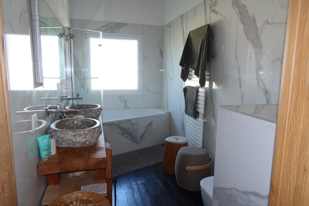 Maison d’architecte Besancon 185 m2 – 7 pièces – 4 chambres – 185 m²