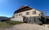 ANCIEN CORPS DE FERME RENOVE 8 PIECES 222 m² SUR TERRAIN DE 46 ARES 390000 EUROS – 8 pièces – 3 chambres – 222 m²