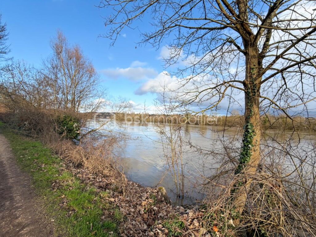 Appartement F4 – 75 m2 – 4 chambres – terrasse VUE SEINE – 4 pièces – 2 chambres – 75 m²