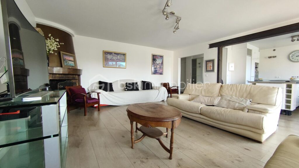 Noisy-Le-Sec – Triangle d’Or– 3 chambres avec Balcons & Box – 4 pièces – 3 chambres – 113 m²