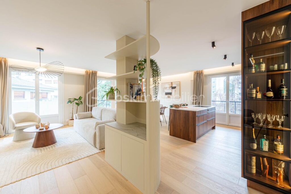 APPARTEMENT STANDING 100 M2 ANNECY PROCHE LAC – 3 pièces – 2 chambres – 100 m²