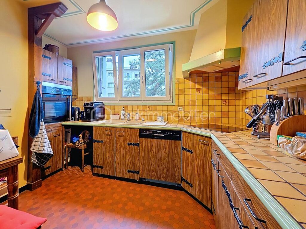 Bel appartement 5 pièces de 97m² – 5 pièces – 3 chambres – 96 m²