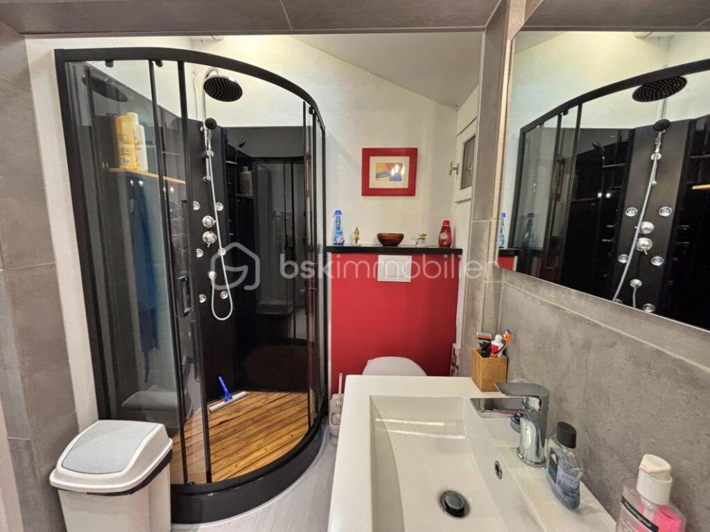 Élégante maison de campagne avec piscine – 5 pièces – 4 chambres – 150 m²