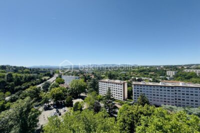 Grand appartement 4 chambres / Fort potentiel – 5 pièces – 4 chambres – 118 m²