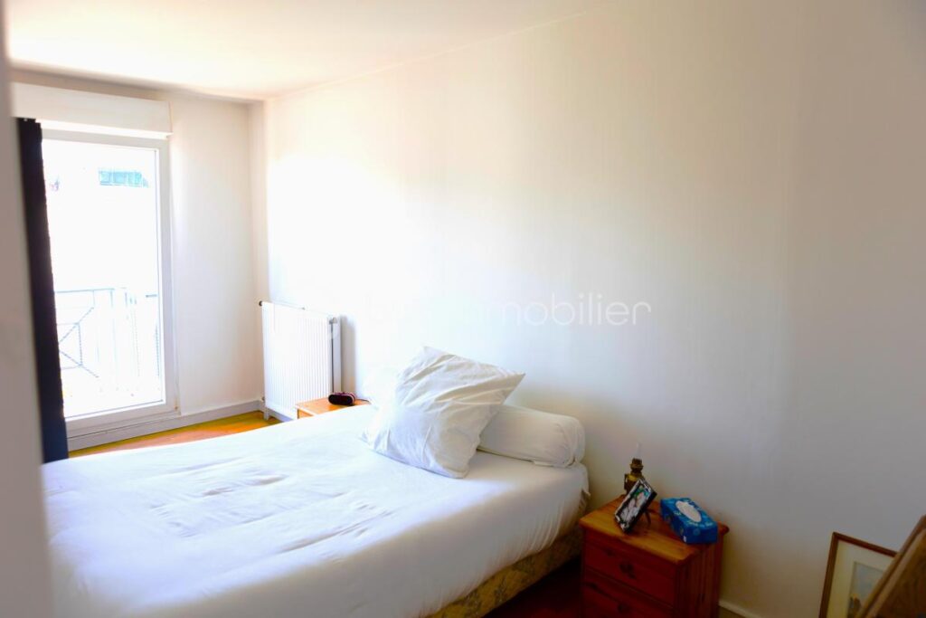 CRÉTEIL POINTE DU LAC – T5 D’EXCEPTION – DPE CLASSE C – ÉTAGE ÉLEVÉ – 5 pièces – 3 chambres – 78 m²