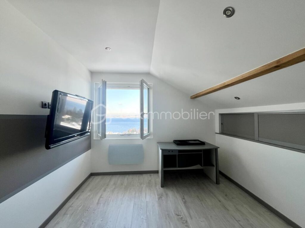 DPT HAUTE SAVOIE (74) – MAISON FAMILIALE AVEC VUE SUR LE LAC LEMAN – Lugrin (Hauteurs d’Évian) – 6 pièces – 4 chambres – 166 m²