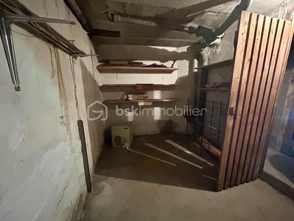 Annecy – T3 de 71m2 dernier étage vendu loué – Vue dégagée – 3 pièces – 2 chambres – 71 m²