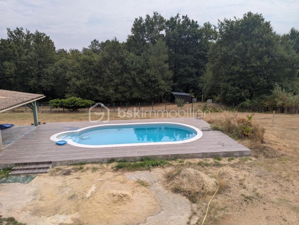 A saisir – 6 pièces – 4 chambres – 132 m²