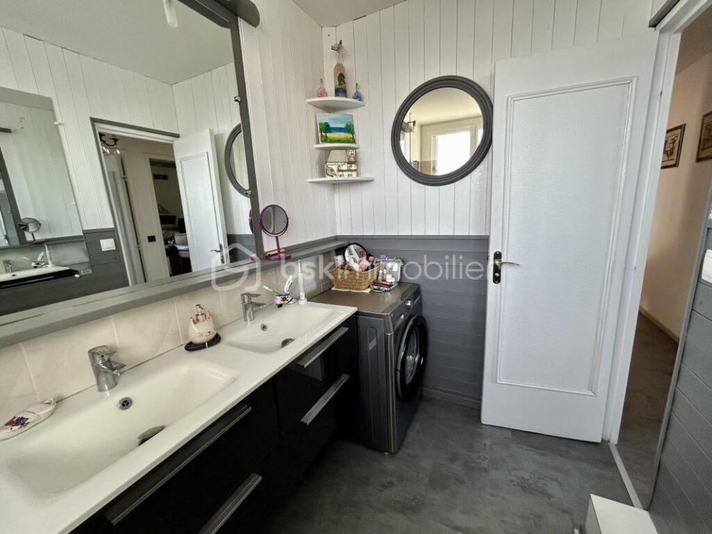 Appartement T4 de 77m2 proche Annecy – 4 pièces – 2 chambres – 77 m²