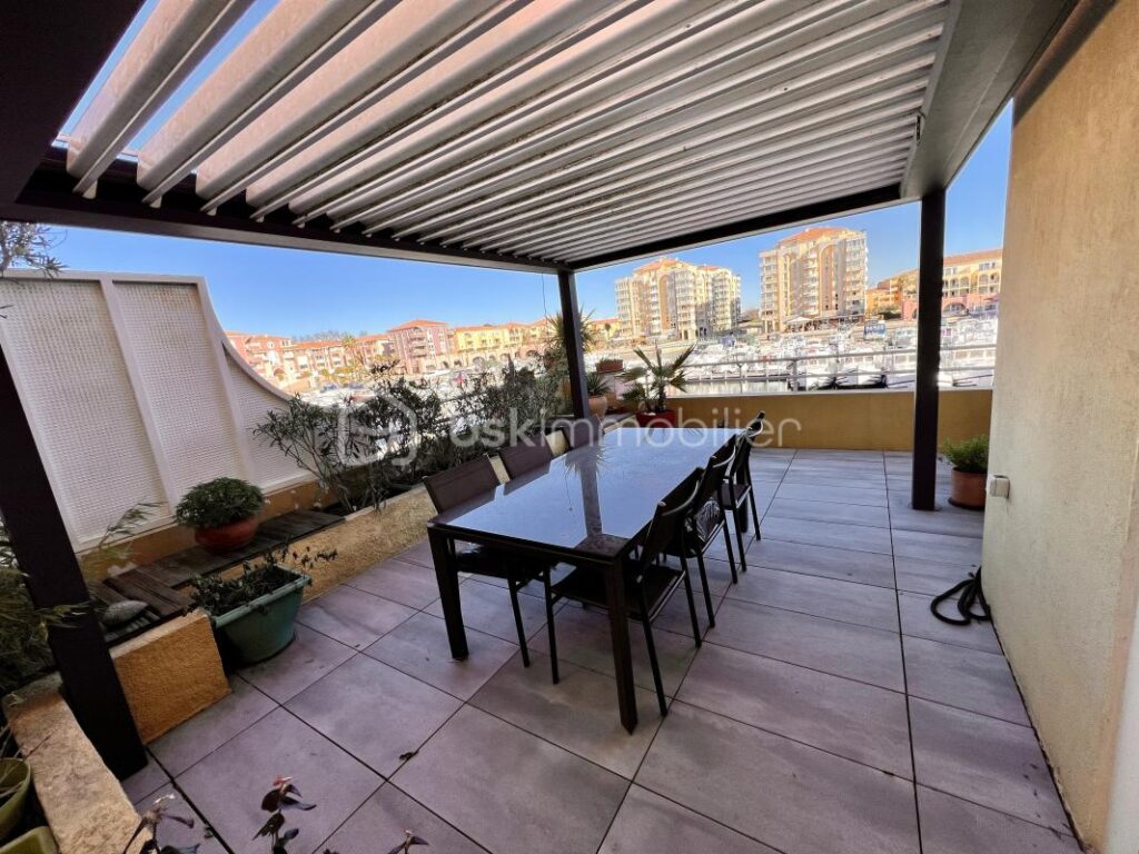 Appartement 95m2 + 56m2 de terrasse – 4 pièces – 2 chambres – 95 m²