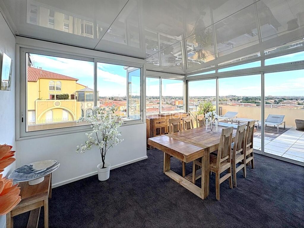 •⁠ ⁠COUP DE COEUR – LATTES PORT ARIANE- RARE – VUE EXCEPTIONNELLE- APPARTEMENT T3 DE STANDING 89m2- DEUX GARAGES BOX – DEUX PLACES DE PARKING * – 3 pièces – 2 chambres – 89 m²