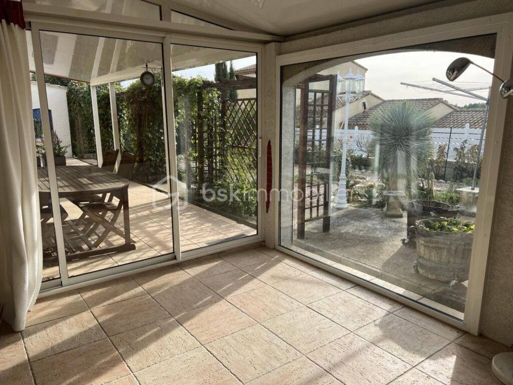 Découvrez le confort d&rsquo;une maison traditionnelle sans mitoyenneté à Thézan-lès-Béziers – 6 pièces – 5 chambres – 150 m²