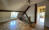 Maison de campagne sur 9800 m2de terrain – 4 pièces – 2 chambres – 106 m²
