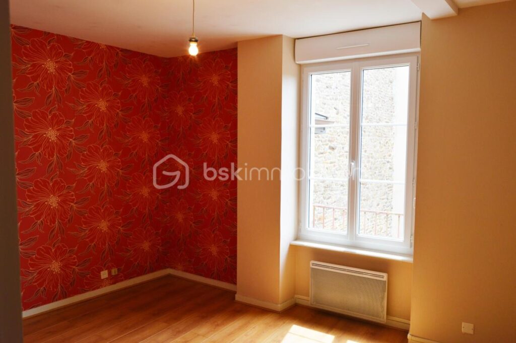 Maison 5 pièces à proximité du centre-ville – 5 pièces – 4 chambres – 88 m²