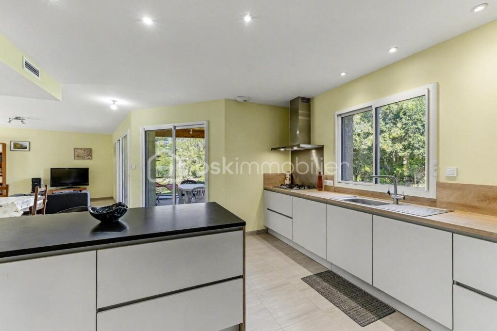 Villa sur les hauteurs de Pompertuzat – 5 pièces – 4 chambres – 137 m²