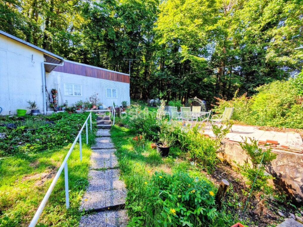 La Maison des Cyclamens : 2 ch, garage sur 1625 m2 dans un espace boisé classé – 3 pièces – 2 chambres – 51 m²