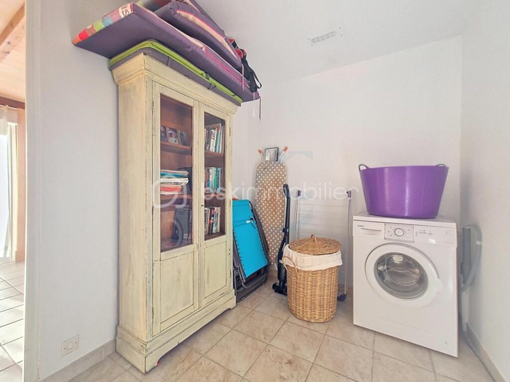 ‘Lauzerte – Maison + Gîte + Piscine : le charme, le confort… et la rentabilité !’ – 7 pièces – 4 chambres – 132 m²