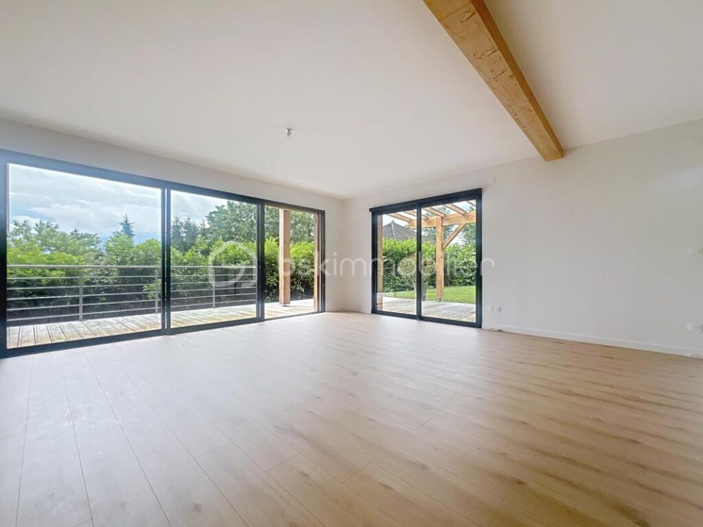 *** MAISON NEUVE DE 159 m² A MEYLAN SECTEUR ROCHASSON*** Frais de notaire réduits 3% seulement – 6 pièces – 4 chambres – 159 m²
