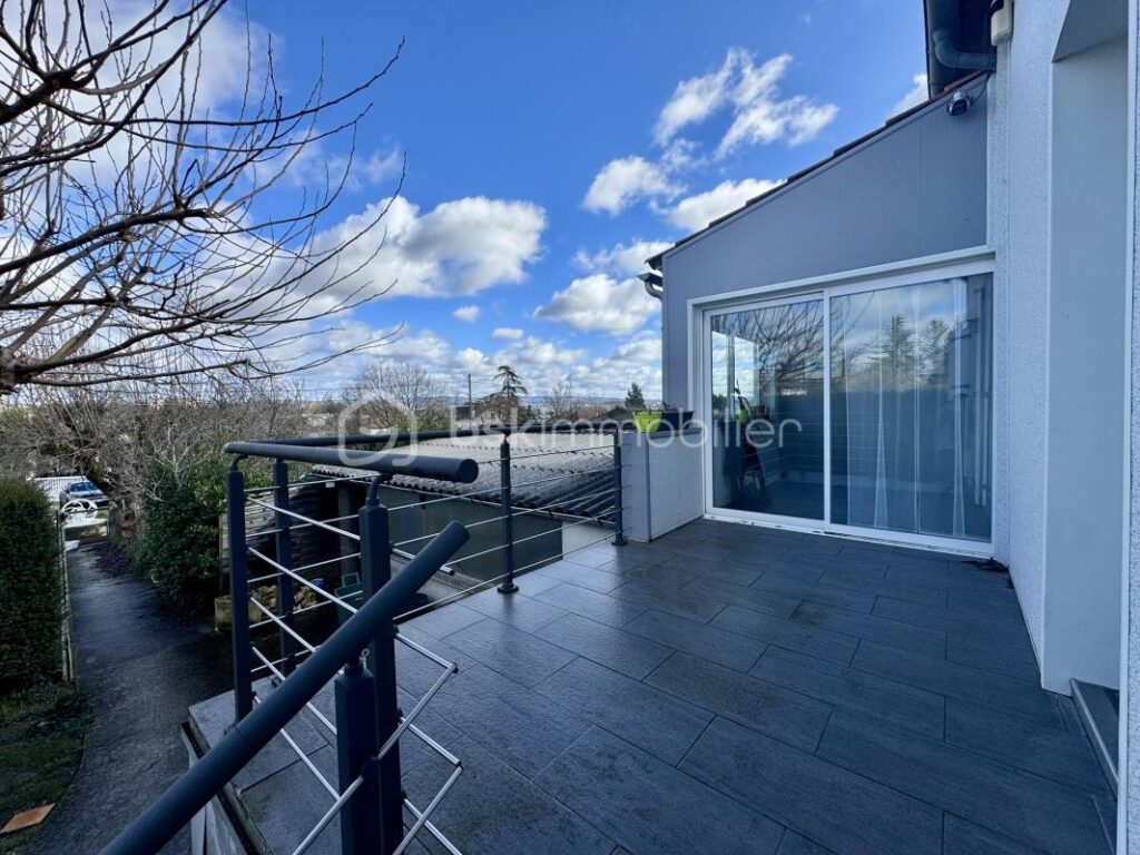 Maison 79m2 – 2 chambres – Sous-sol complet – terrain 706m2 – 4 pièces – 2 chambres – 79 m²