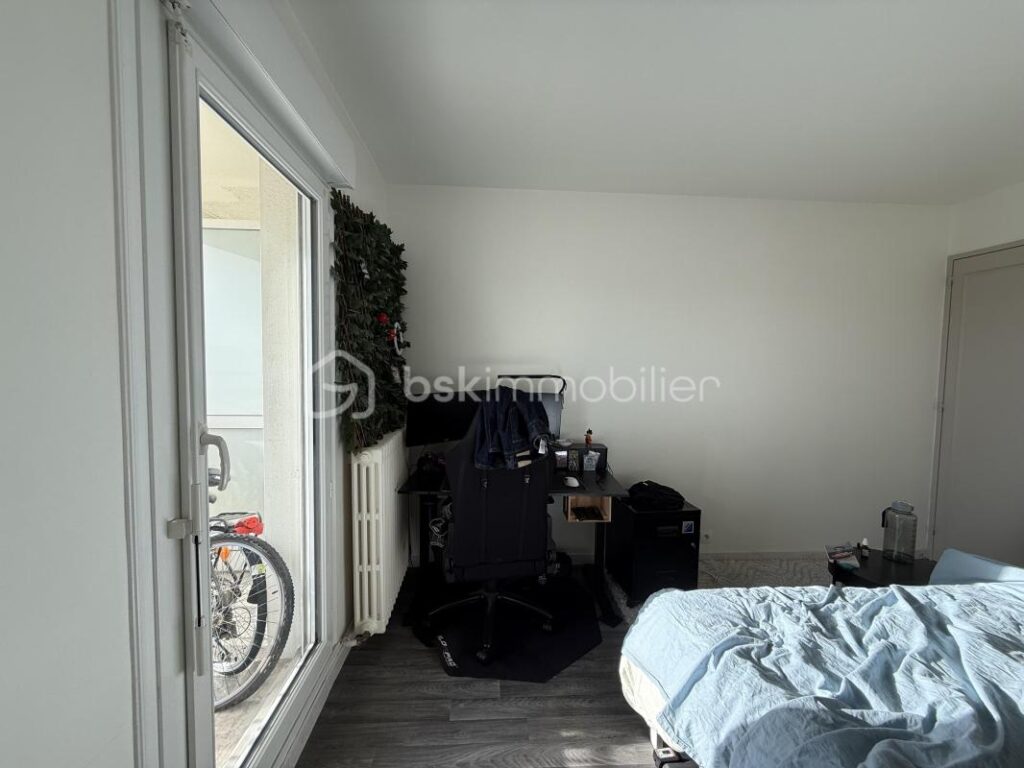 Appartement loué – Investissement locatif sécurisé – Proche université et centre-ville – Avec garage + cave – 2 pièces – 1 chambre – 36 m²