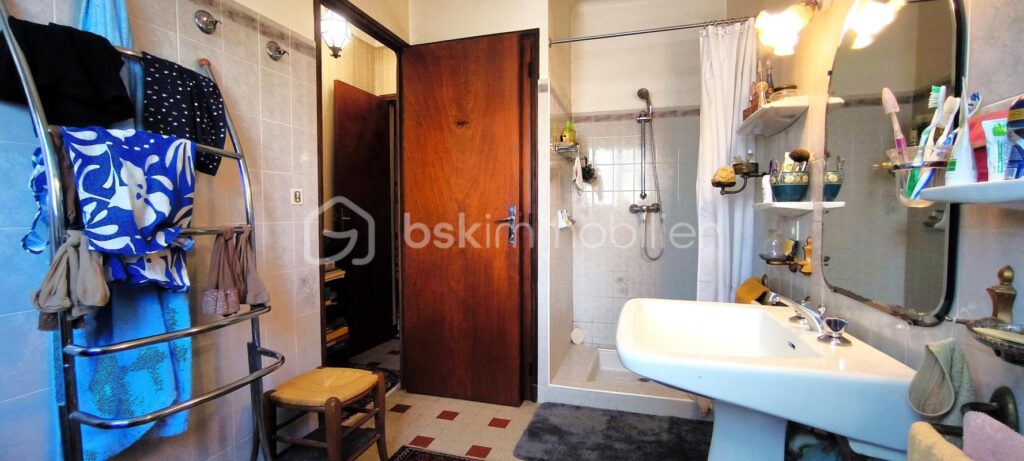 Magnifique maison avec un jardin et un grand garage sur Rognes – 3 pièces – 2 chambres – 95 m²