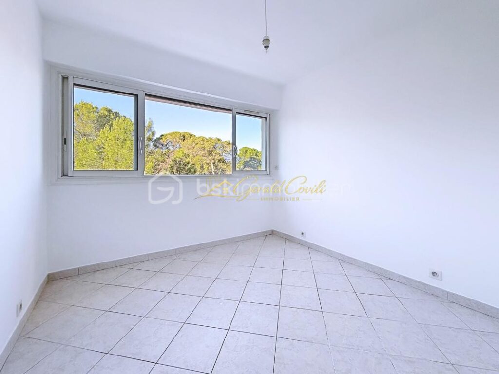 APPARTEMENT 4 PIECES DE 73 M² / CANNES LA BOCCA – 4 pièces – 3 chambres – 69 m²