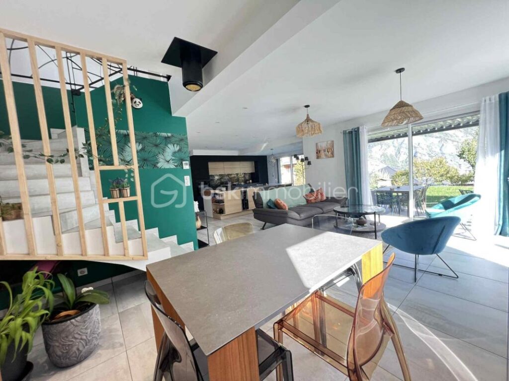 RARE SUR LE MARCHÉ-MAISON CONTEMPORAINE DE 133 M² – 5 pièces – 4 chambres – 133 m²