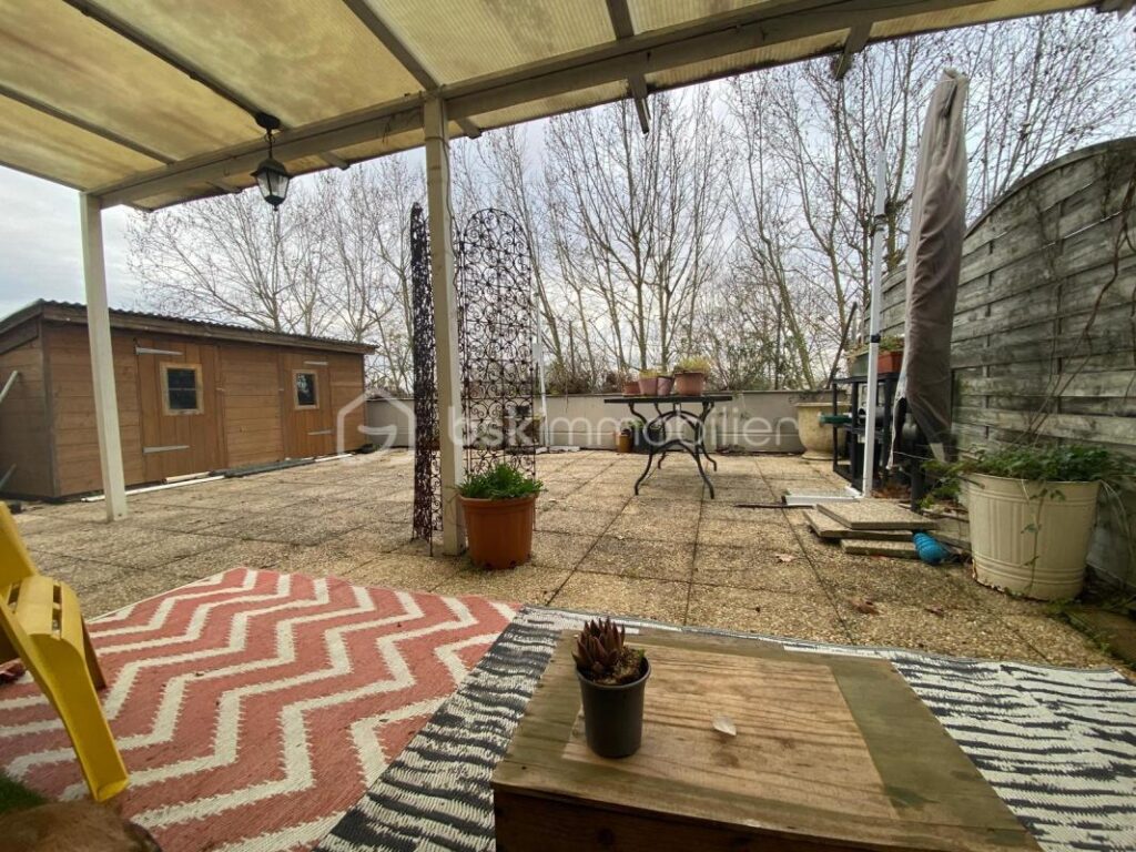 À Vendre en Exclusivité – Bel Appartement F4 de 78 m² (78,81m2 Loi Carrez), Lumineux, avec 2 Grandes Terrasses – Environnement Calme et Verdoyant – 4 pièces – 3 chambres – 78 m²