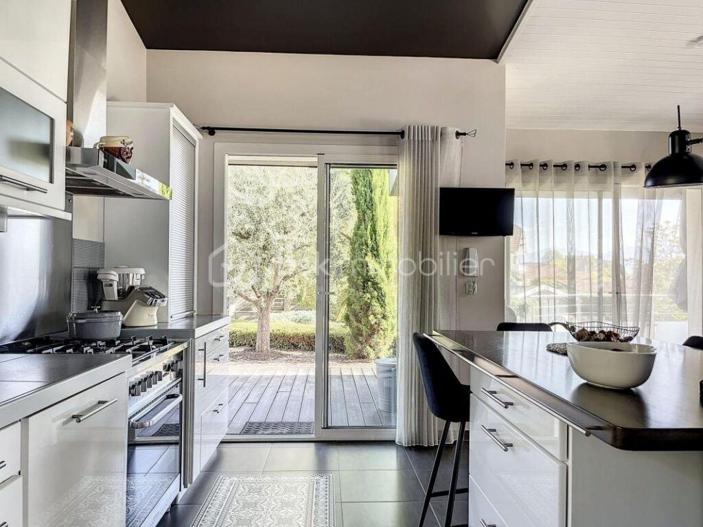 EXCLUSIVITE SUPERBE VILLA ANNECY LE VIEUX – 8 pièces – 5 chambres – 219 m²