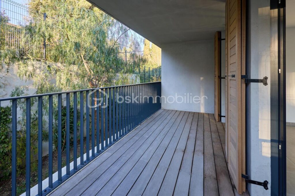 Appartement T3 neuf avec terrasse et vue jardin – Prestations de qualité – Secteur des Pins – 3 pièces – 2 chambres – 62 m²