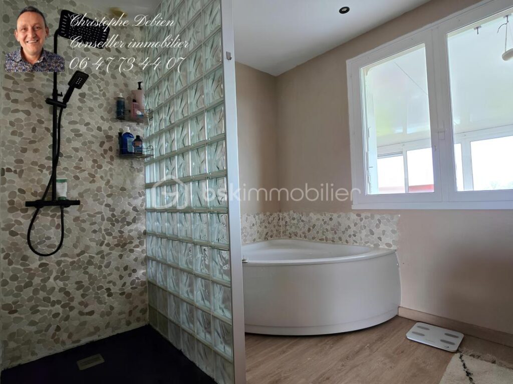 MAISON LUMINEUSE / VUE SUR LA NATURE / 108M² HABITABLES / 2 CHAMBRES / VÉRANDA / GRAND SOUS-SOL / PARCELLE 1328M² / CHAVAGNES-EN-PAILLERS – 5 pièces – 2 chambres – 108 m²