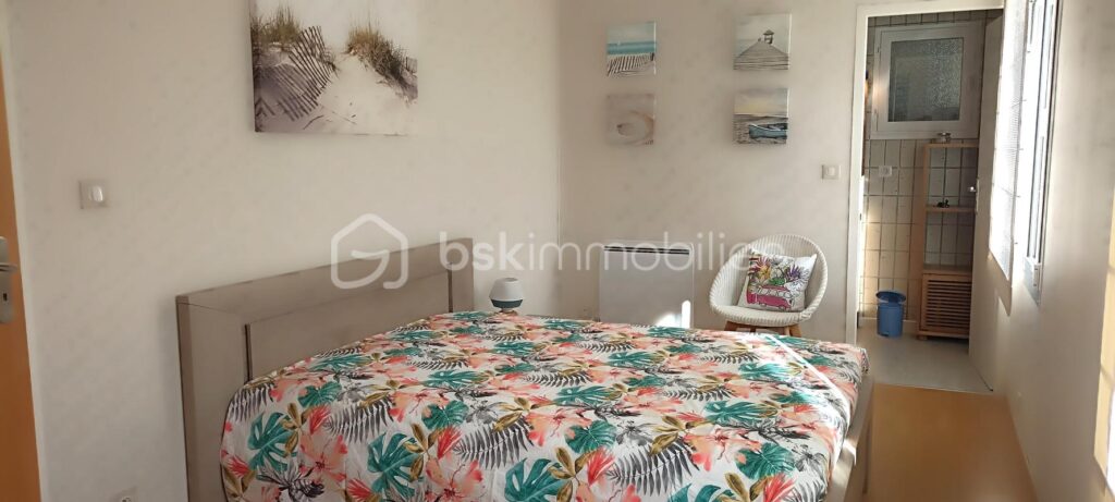 Grande maison familiale de charme avec vue imprenable sur les Pyrénées – Sous-sol entièrement aménagé – Grand terrain clôturé et dépendances – 8 pièces – 4 chambres – 152 m²