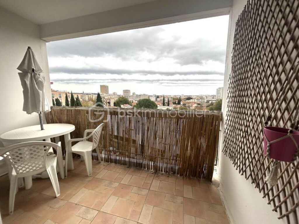 Appartement 79 m²- 3 chambres avec terrasse et vue – 4 pièces – 3 chambres – 79 m²