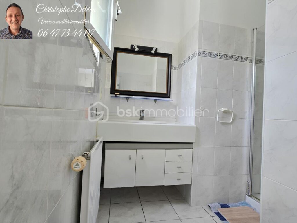 MAISON FAMILIALE DE PLAIN-PIED AVEC SOUS-SOL AMÉNAGÉ, 4 CHAMBRES ET GRAND JARDIN AU CALME – CHAVAGNES-EN-PAILLERS – 7 pièces – 4 chambres – 207 m²