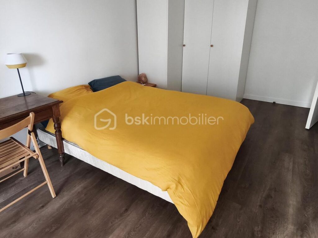 PANTIN – Fort d’Aubervilliers – T2 récent avec loggia dans résidence Woodeum – 2 pièces – 1 chambre – 45 m²