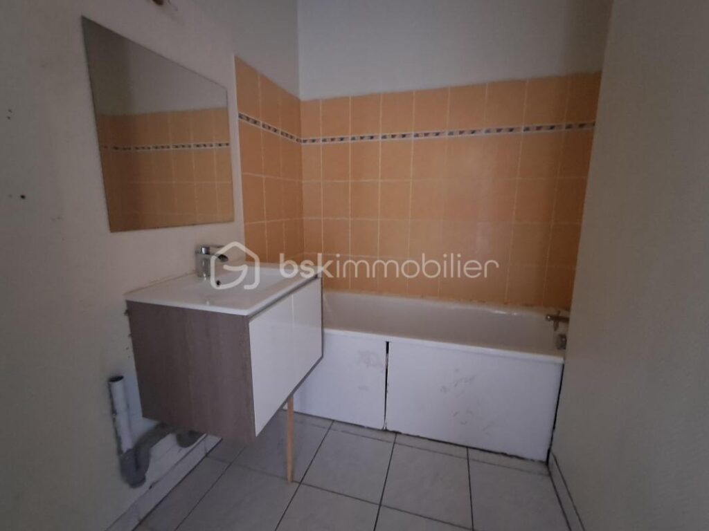 Appartement T3 en duplex en excellent état avec vue dégagée – 3 pièces – 2 chambres – 57 m²