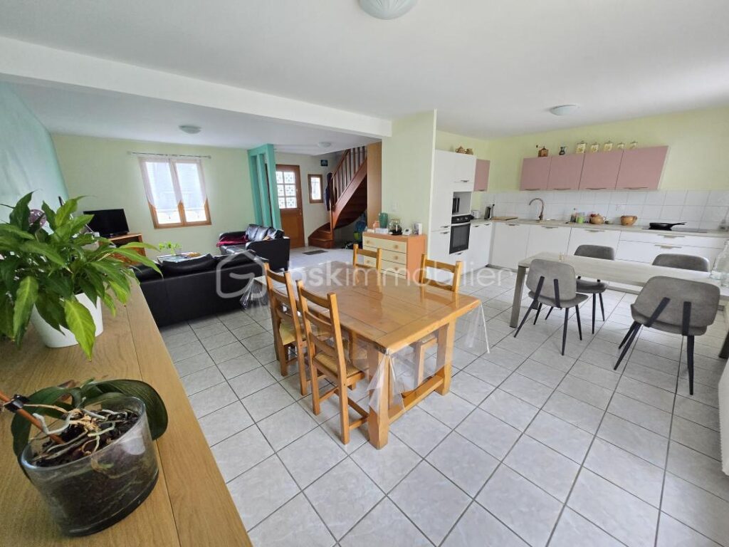 Magnifique Pavillon de plain pied de 128m² à Nevers – 7 pièces – 6 chambres – 128 m²