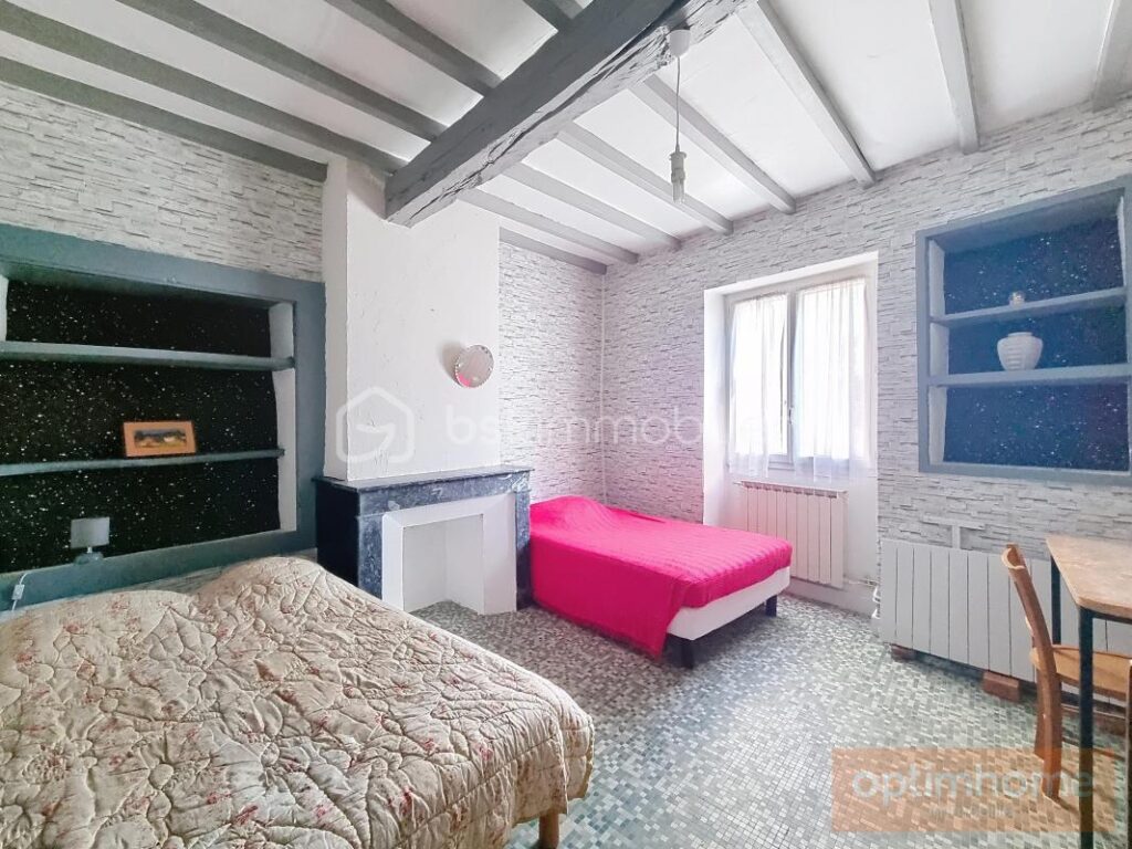 Maison de campagne en pierre – 6 pièces – 3 chambres – 112 m²