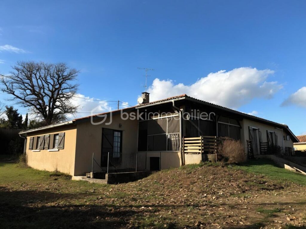Maison familiale avec bureau indépendant – Pessan – 6 pièces – 4 chambres – 167 m²