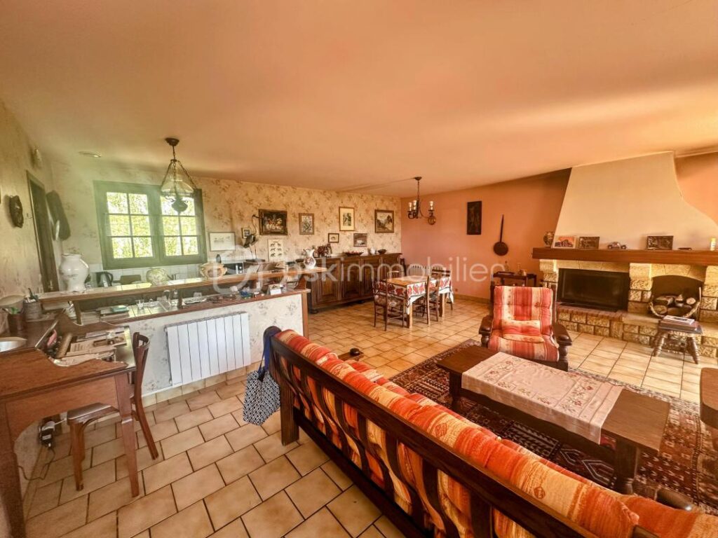 Propriété Gersoise avec deux maisons et 4,5 hectares, idéale pour différents projets – 8 pièces – 3 chambres – 148 m²