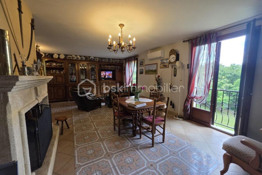 Maison à vendre à Sainte colombe en bruilhois